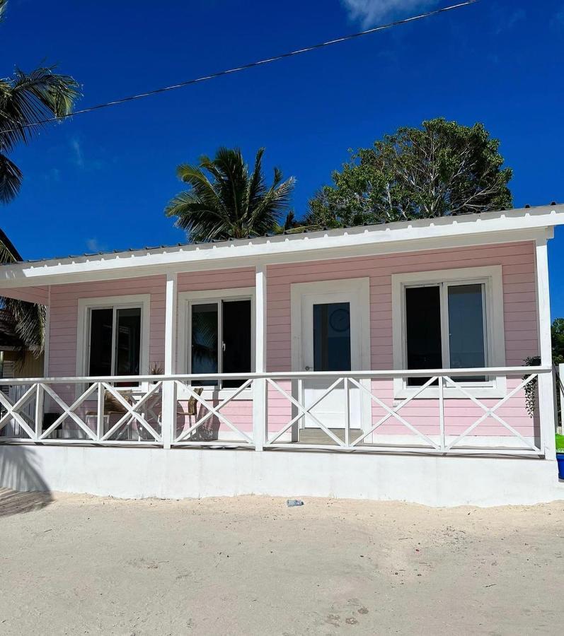 Casa Rosada Beach Front Mano Juan Exterior photo